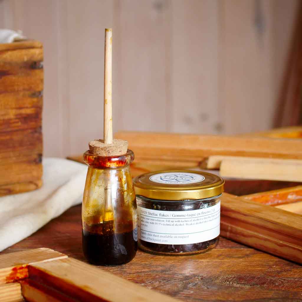 Shellac Jar & Brush Set