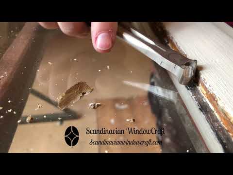 Video demonstrating the use of Glazing Point Pliers from Scandinavian Windowcraft.